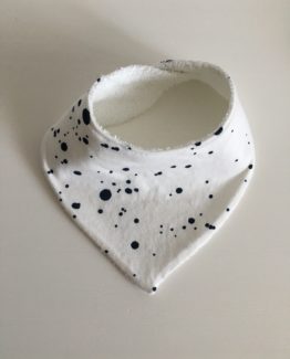Bavoir à tâches