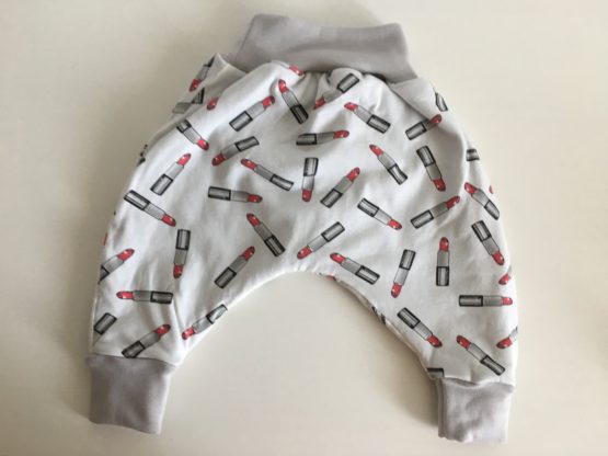 Sarouel bébé rouge à lèvres avec ceinture grise
